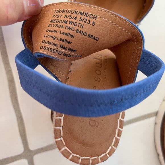 Gentle Souls By Kenneth Cole Sandals - Picture 4 of 4